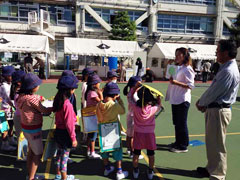 �q�ǂ������Ɏ��ŋ����g���Ď��؂�����i�і�j�q�A�n�ӏƗY�j